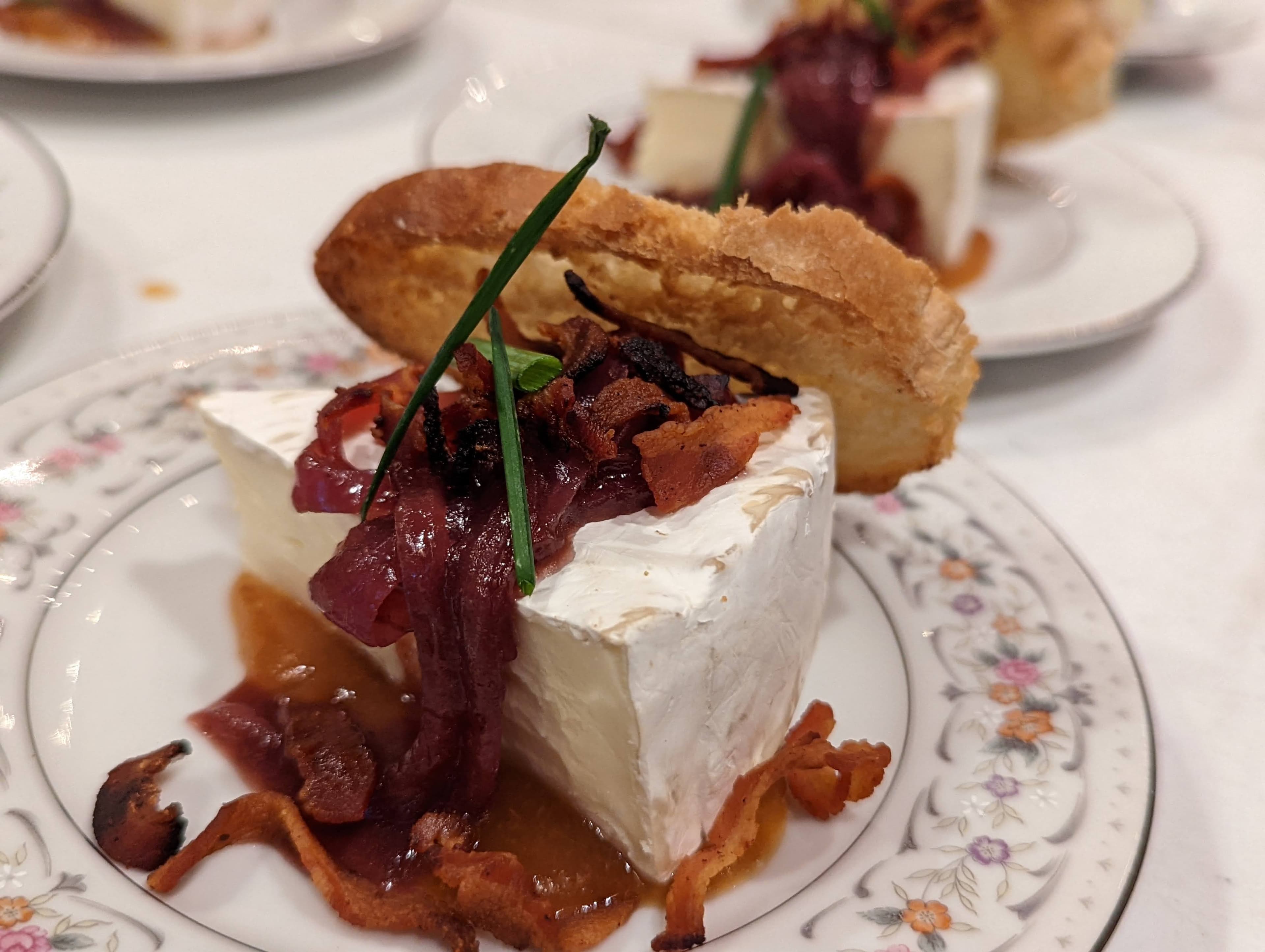 Elegant Brie Cheese Appetizer